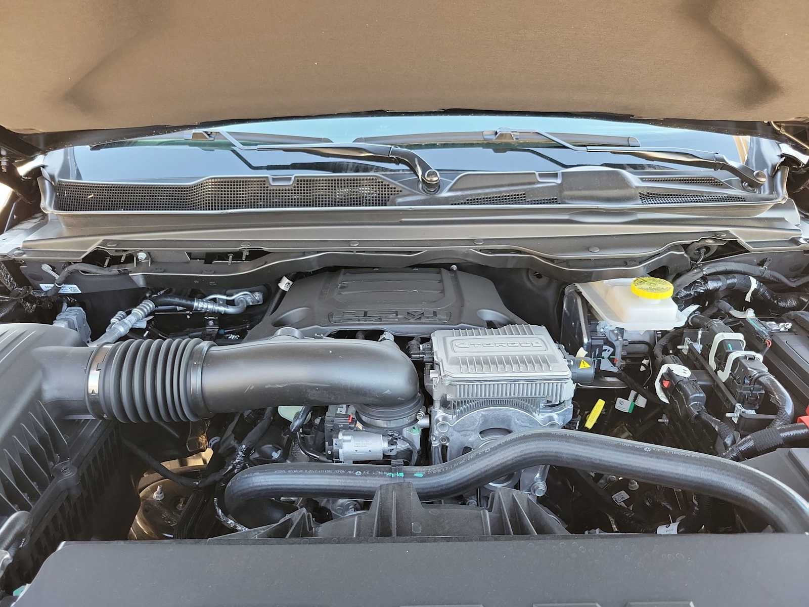 Thumbnail: 2026 RAM 1500 - 9