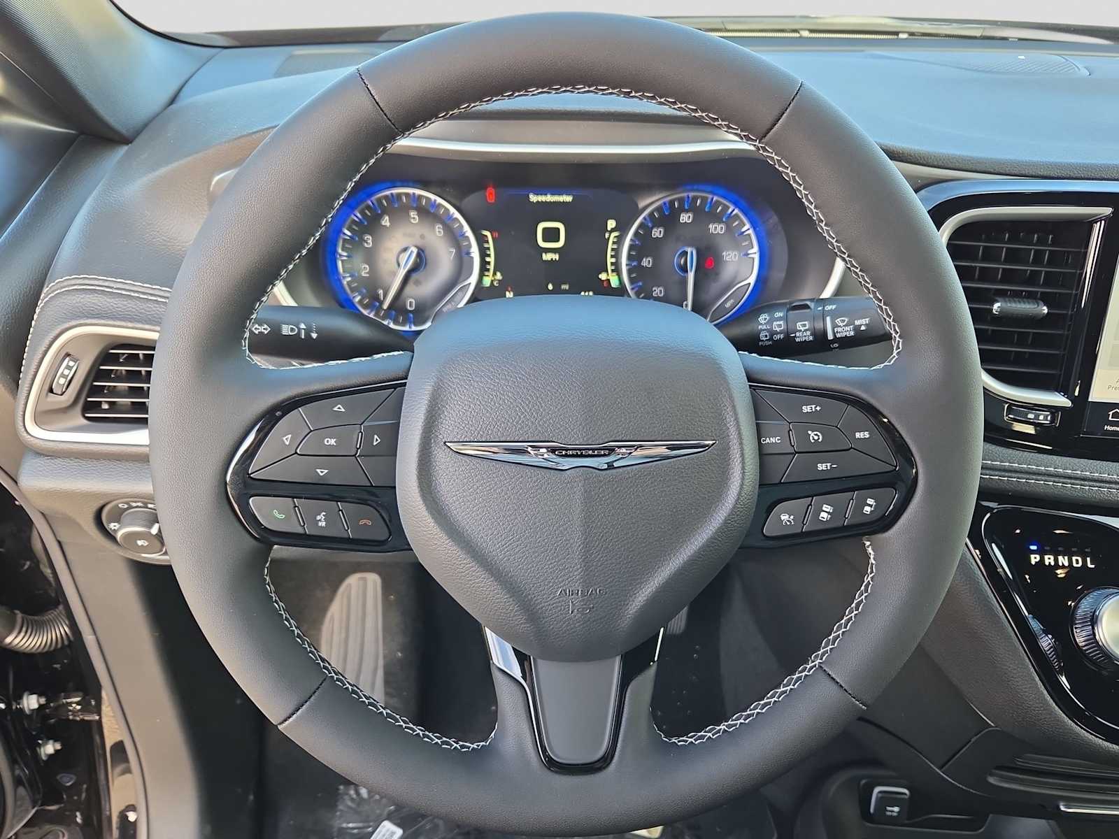 Thumbnail: 2026 Chrysler Pacifica - 15