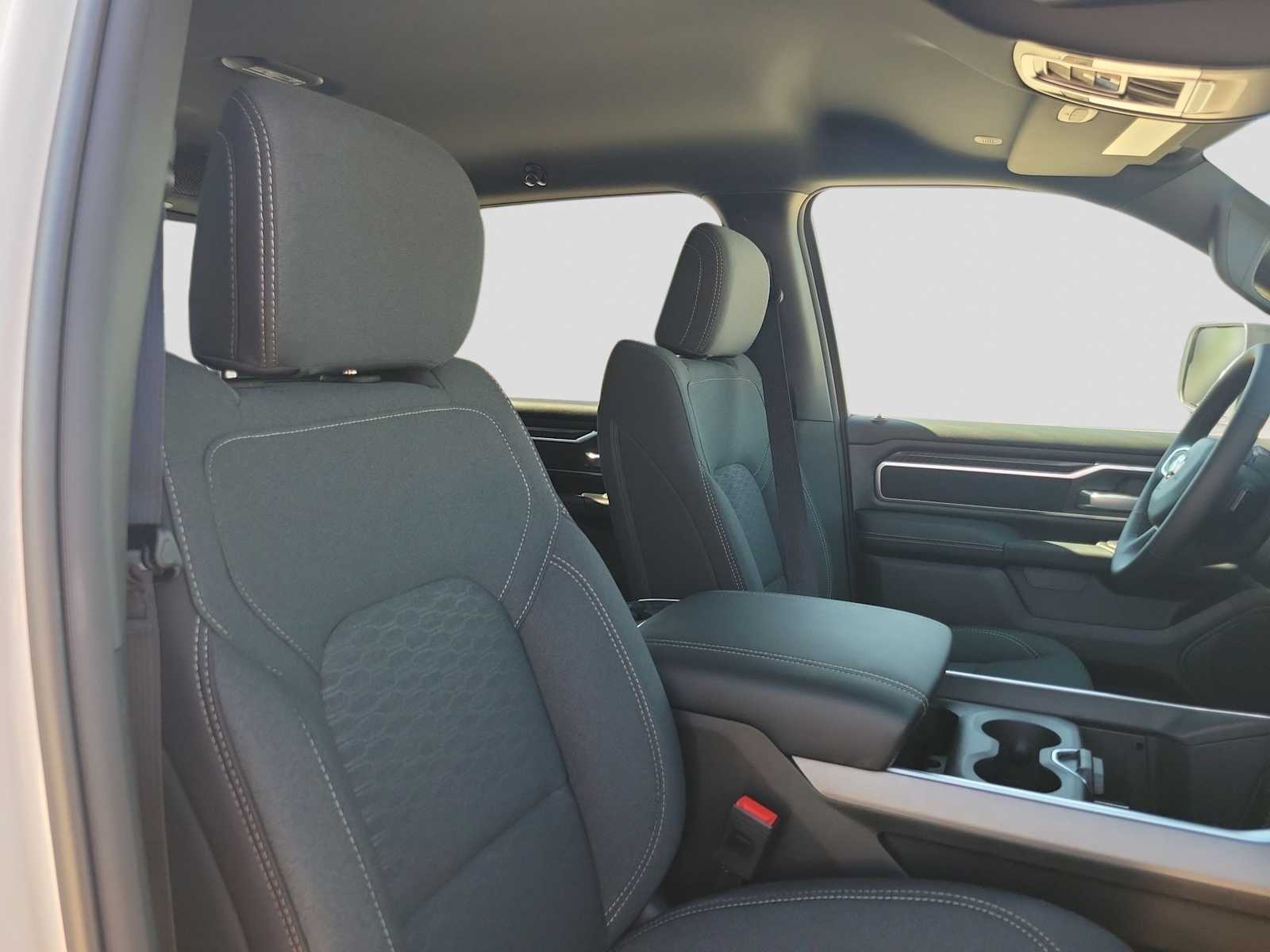 Thumbnail: 2026 RAM 1500 - 18