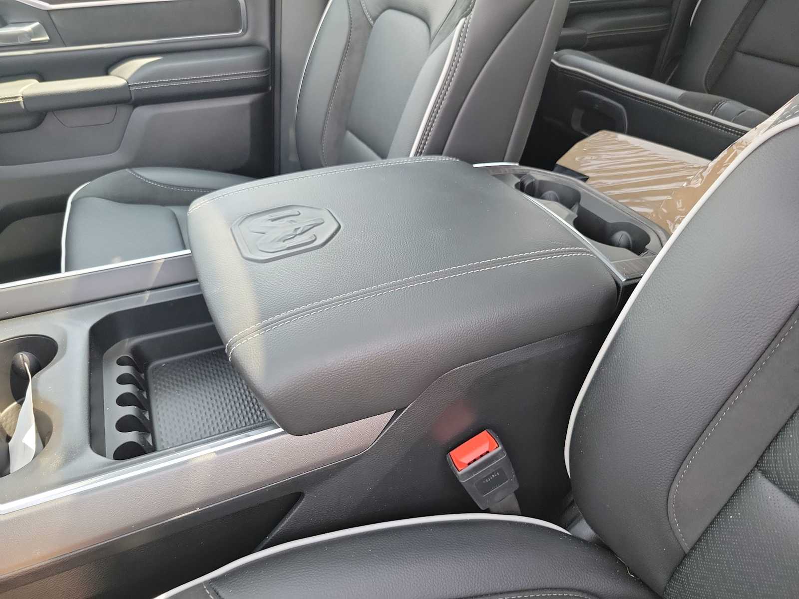 2025 RAM 1500 Laramie 16
