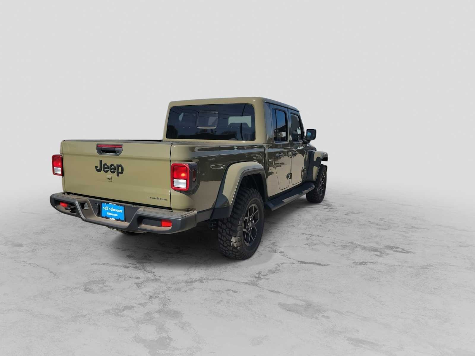 Thumbnail: 2026 Jeep Gladiator - 9