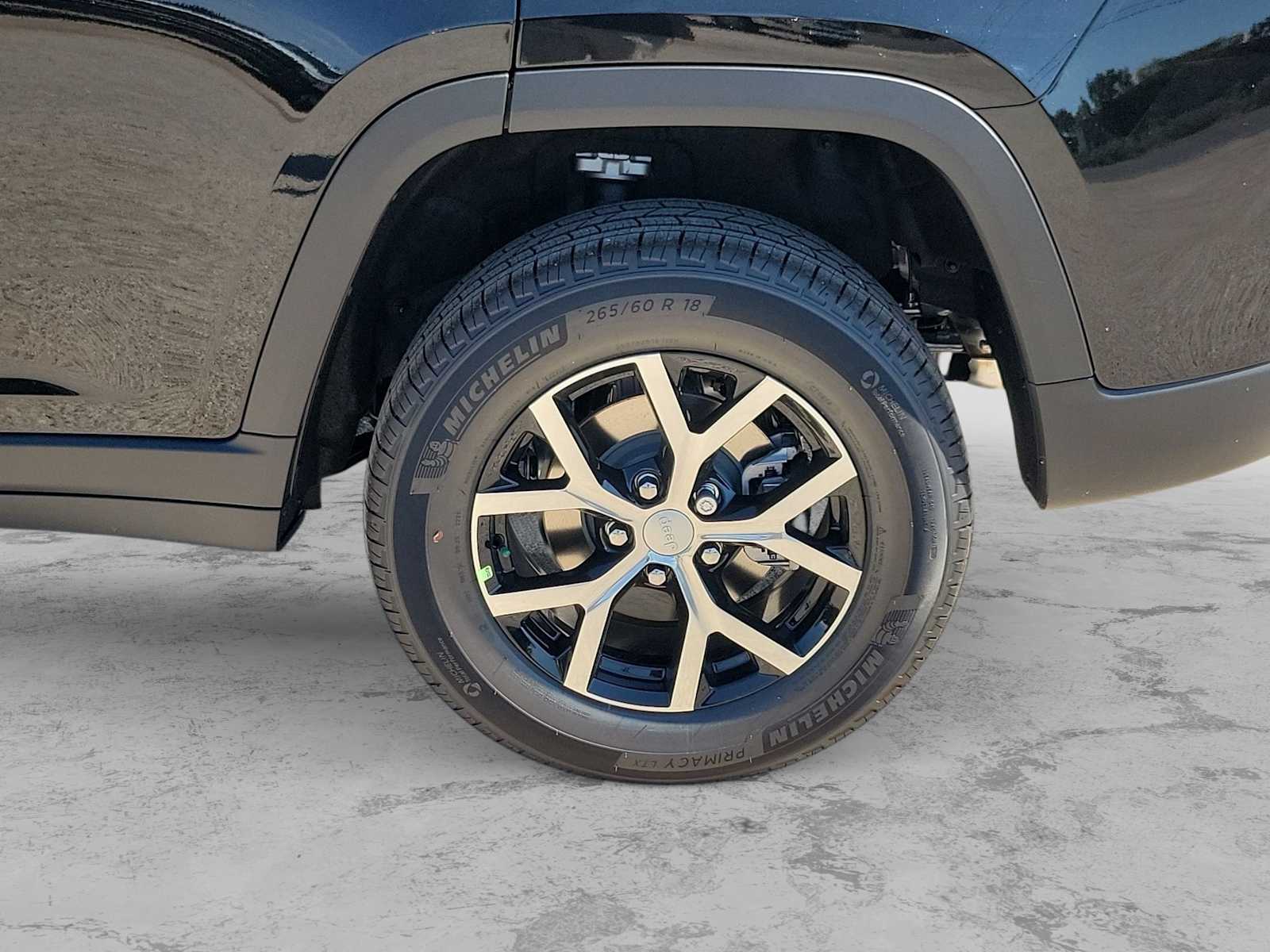 Thumbnail: 2025 Jeep Grand Cherokee - 8