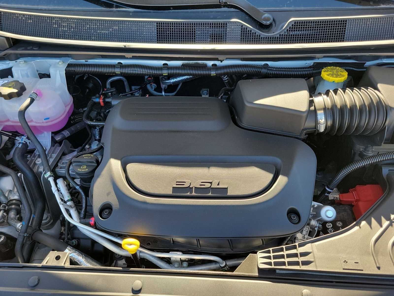 Thumbnail: 2026 Chrysler Pacifica - 9