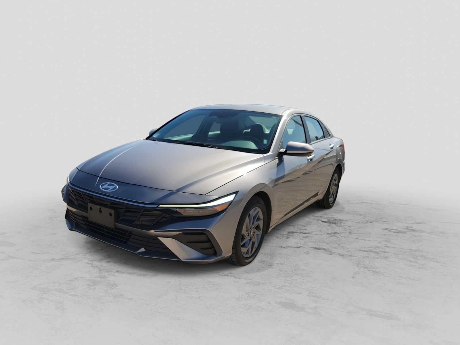 Thumbnail: 2024 Hyundai Elantra - 4