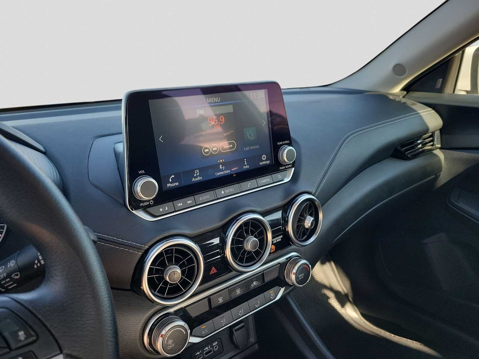 Thumbnail: 2024 Nissan Sentra - 20