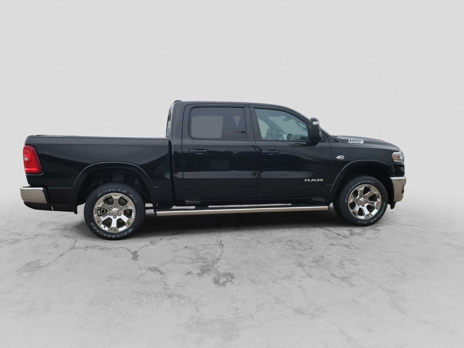 Thumbnail: 2026 RAM 1500 - 9