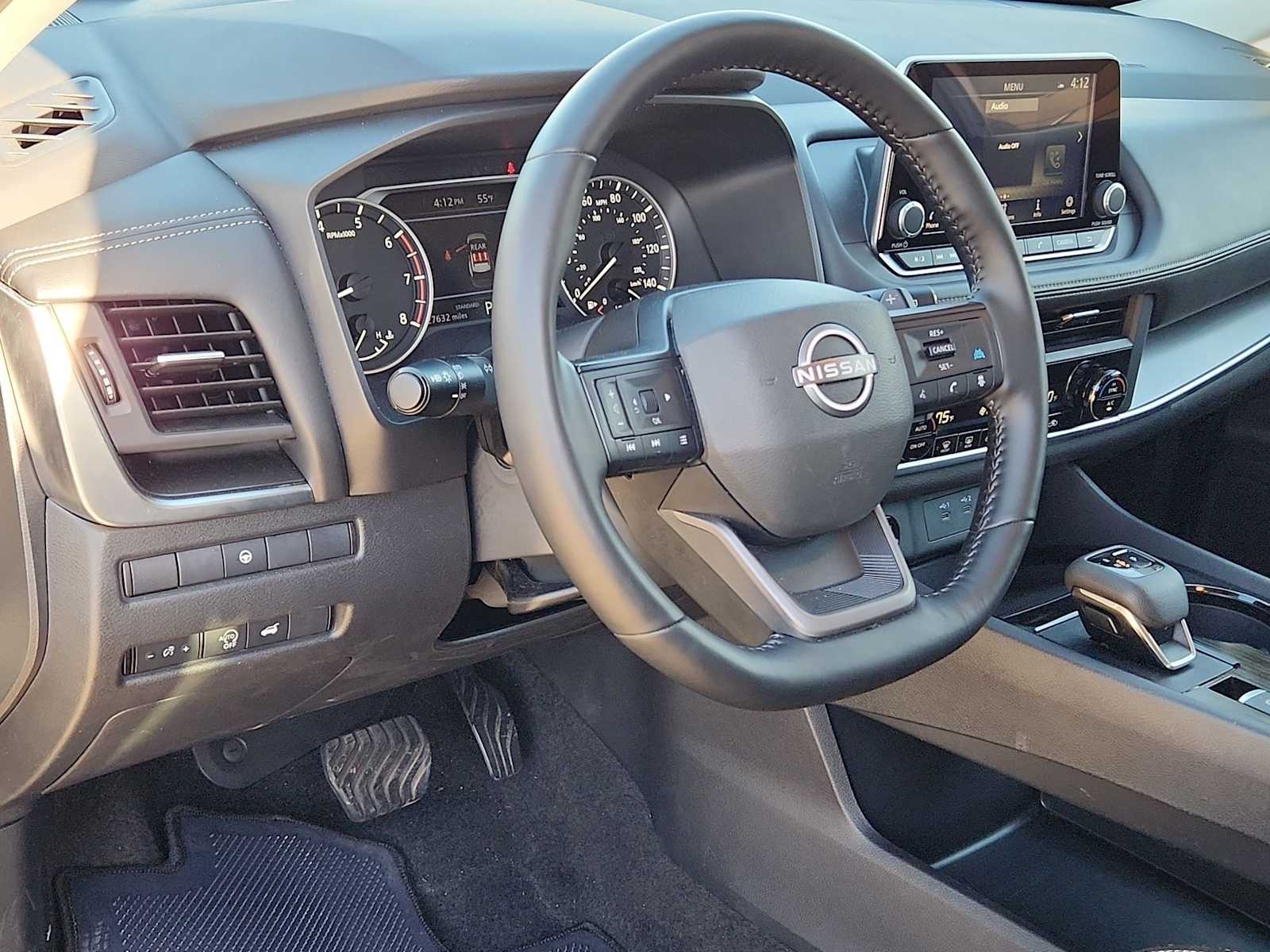 Thumbnail: 2025 Nissan Rogue - 2