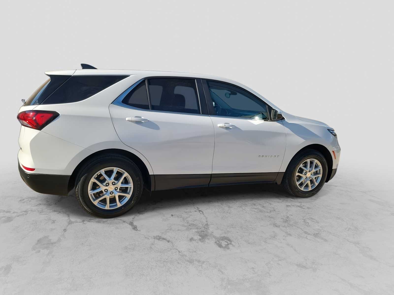 Thumbnail: 2024 Chevrolet Equinox - 9