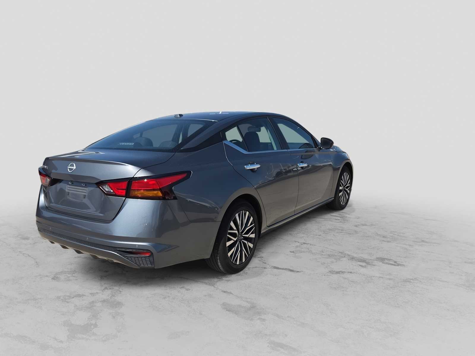 Thumbnail: 2025 Nissan Altima - 8