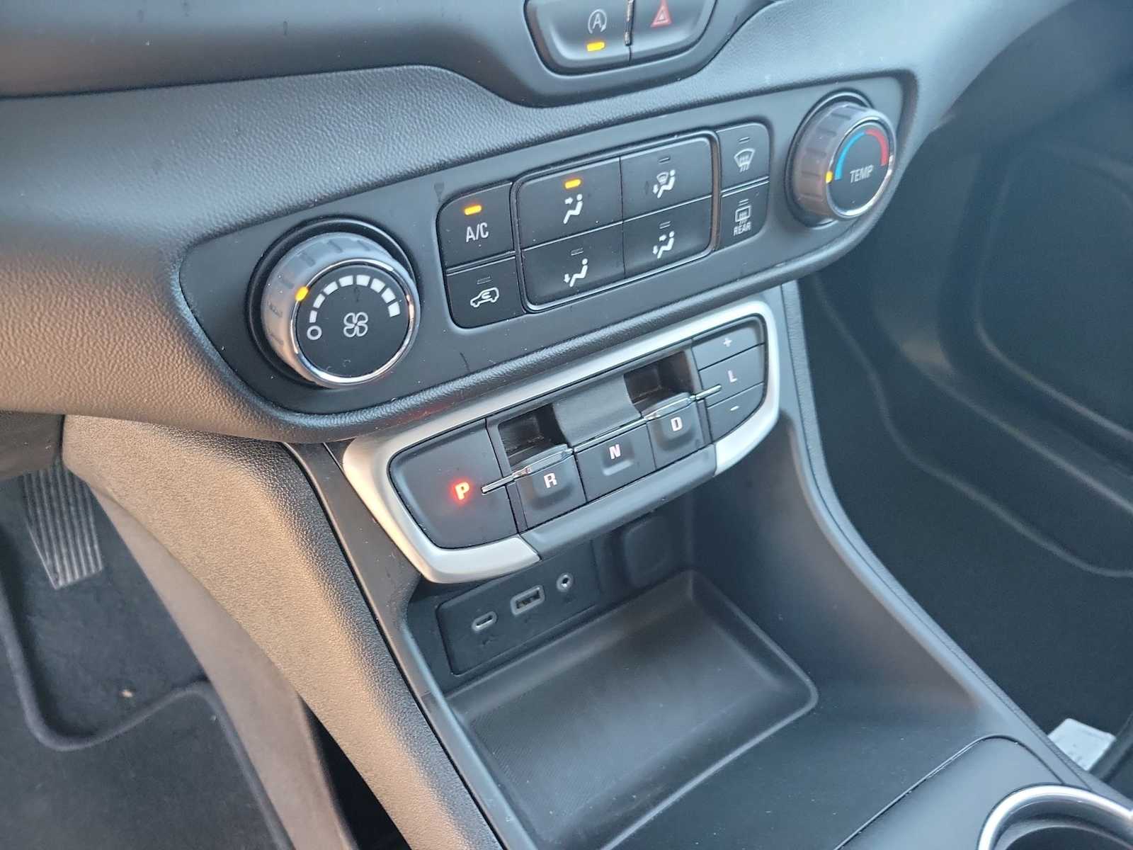 Thumbnail: 2024 GMC Terrain - 17