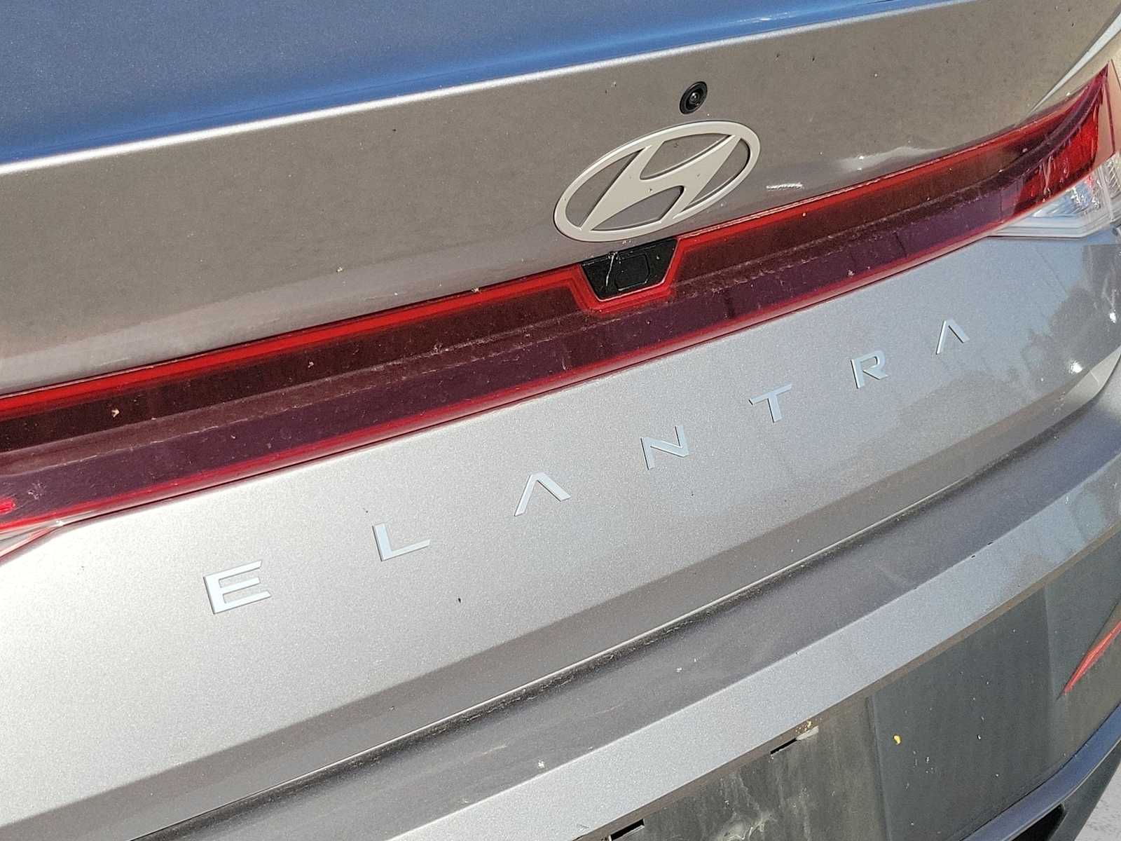 Thumbnail: 2024 Hyundai Elantra - 3