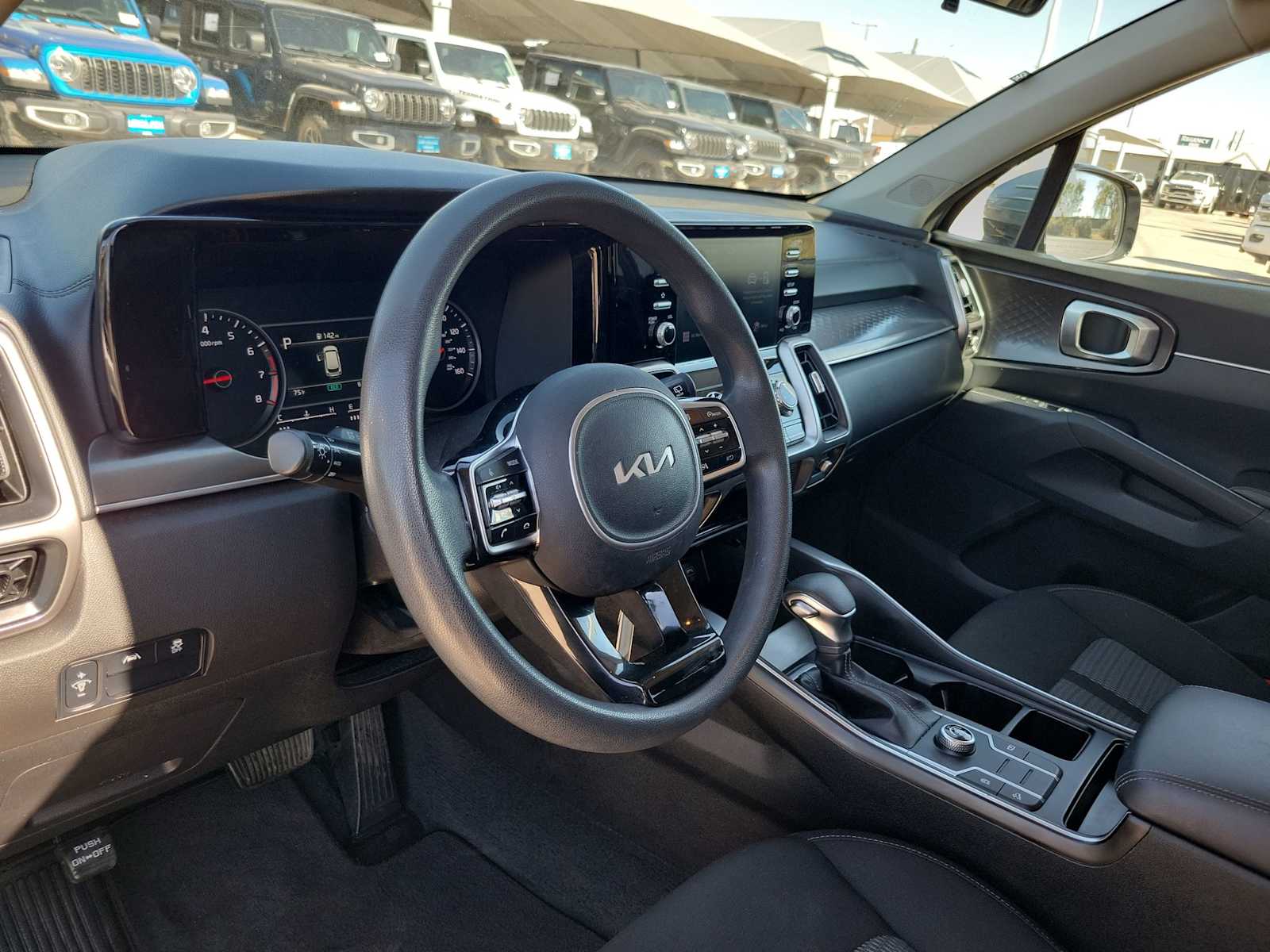 Thumbnail: 2022 Kia Sorento - 2