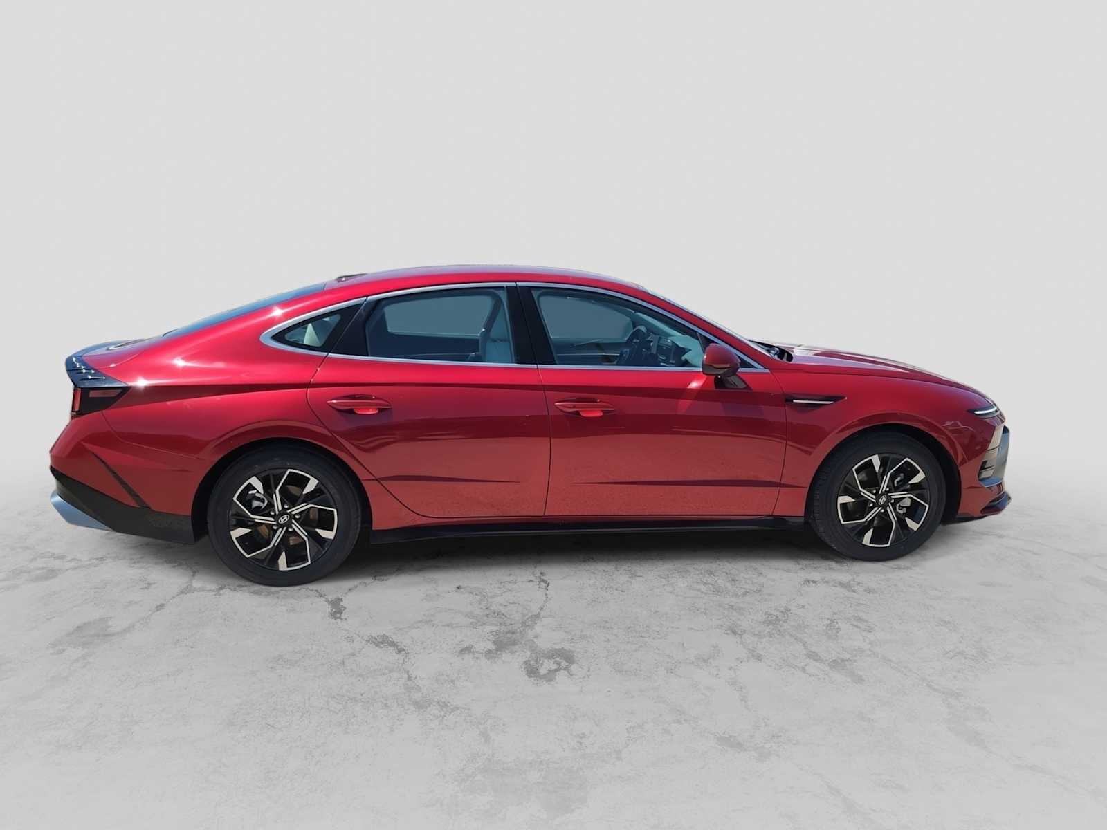 Thumbnail: 2024 Hyundai Sonata - 9