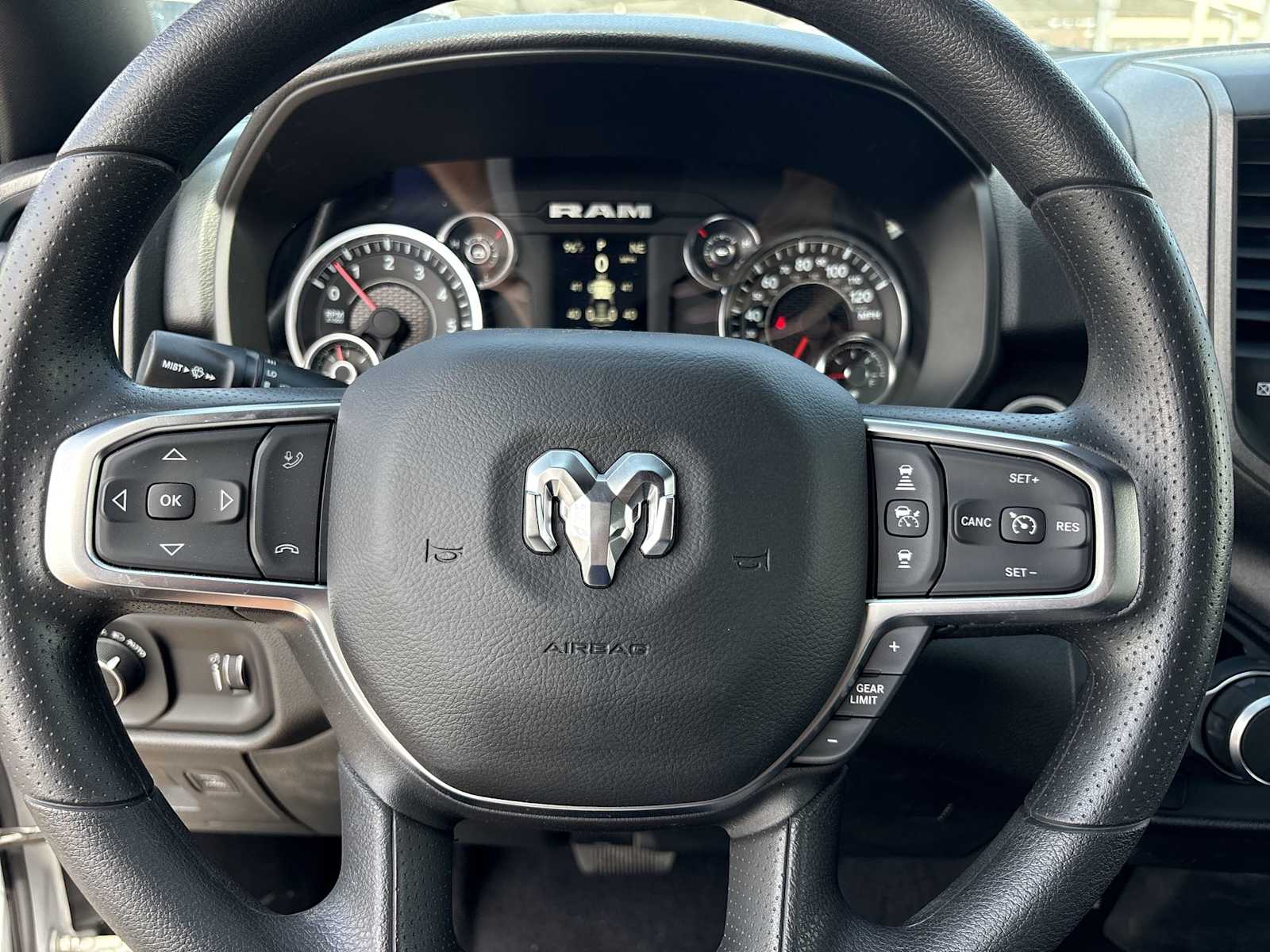 Thumbnail: 2025 RAM 1500 - 11