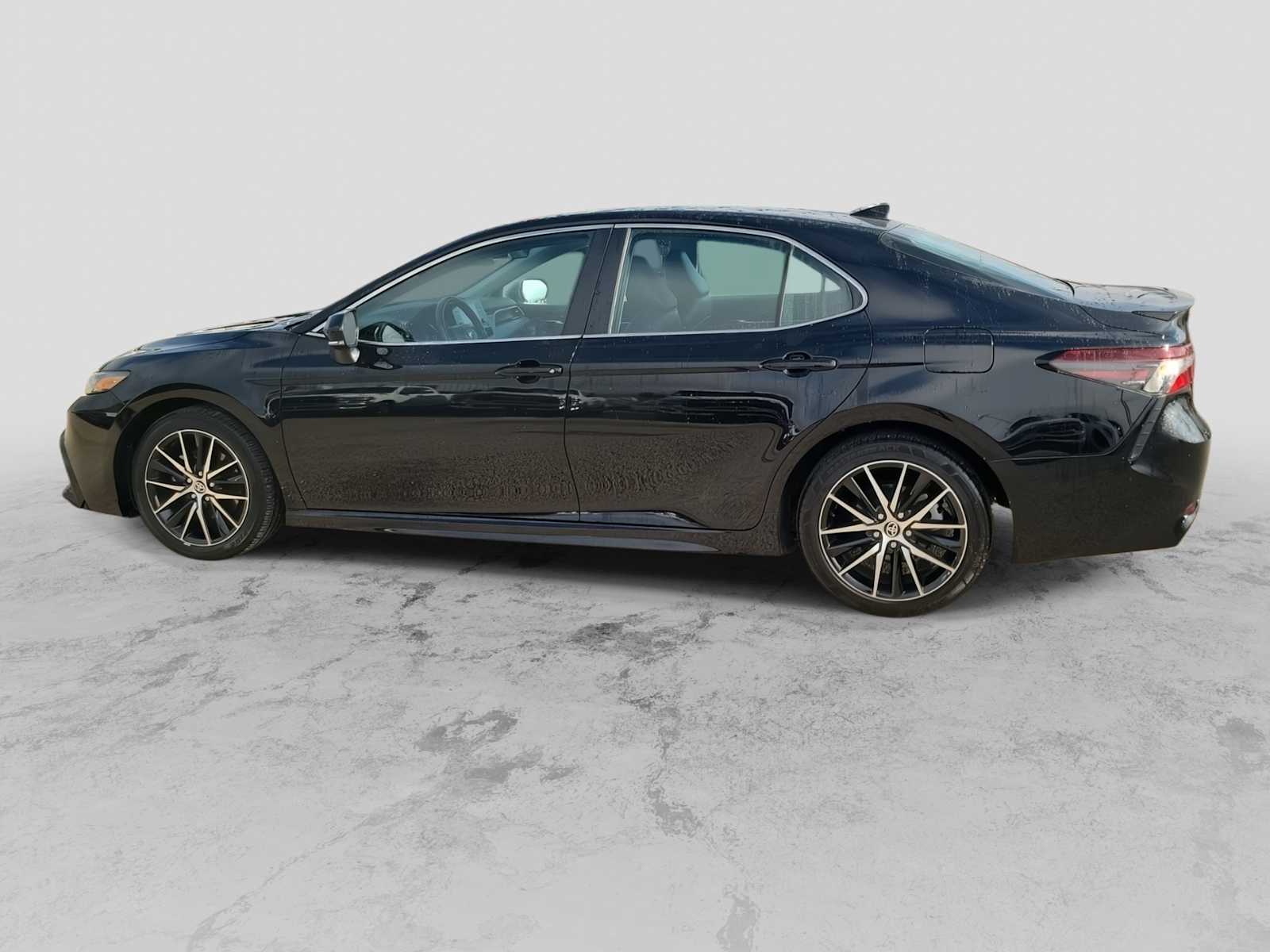 Thumbnail: 2024 Toyota Camry - 3