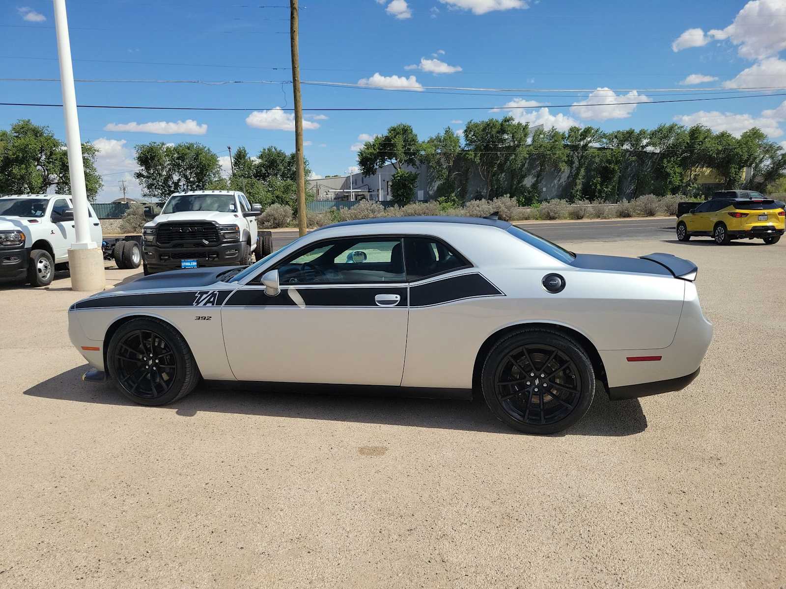 Thumbnail: 2023 Dodge Challenger - 3