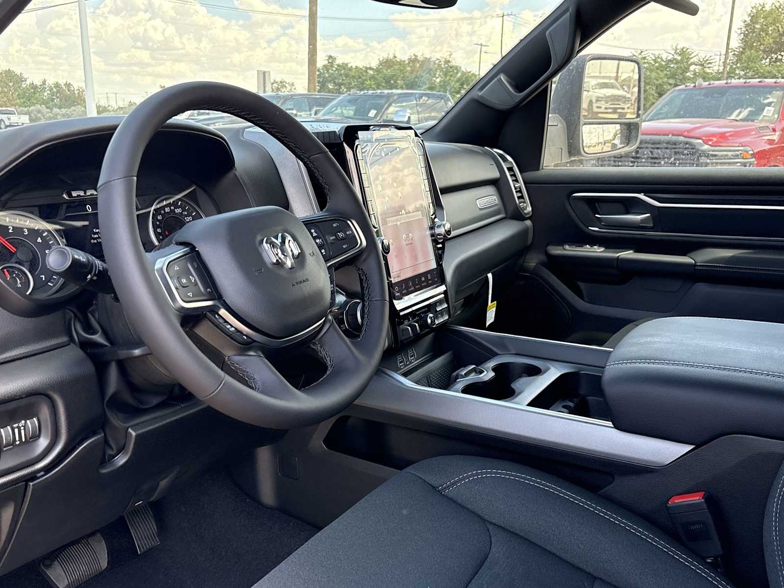 Thumbnail: 2025 RAM 1500 - 2