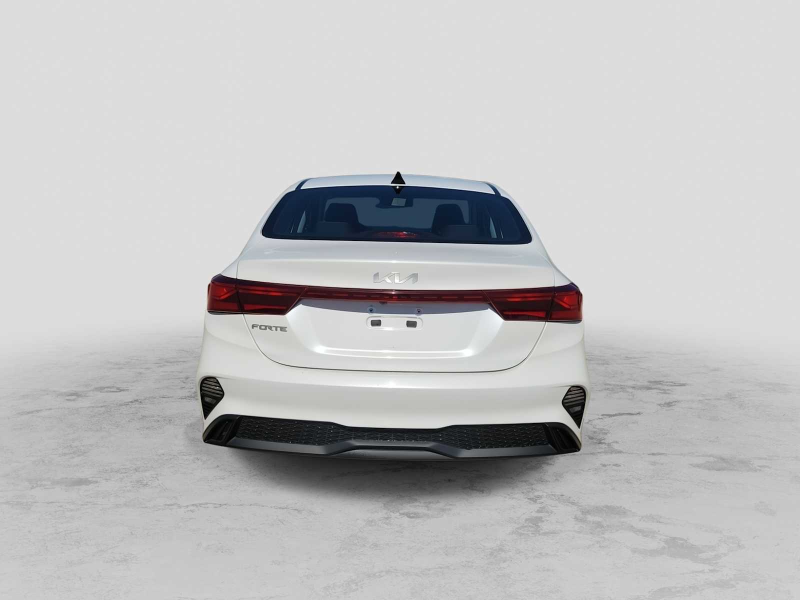Thumbnail: 2023 Kia Forte - 7