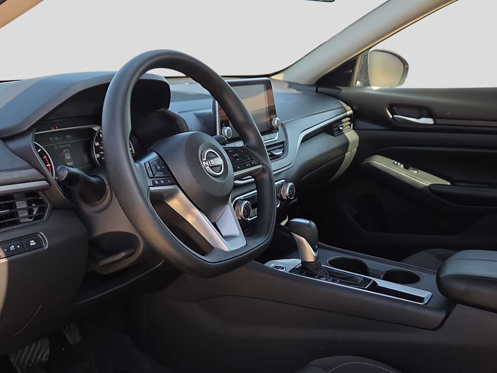 Thumbnail: 2025 Nissan Altima - 10