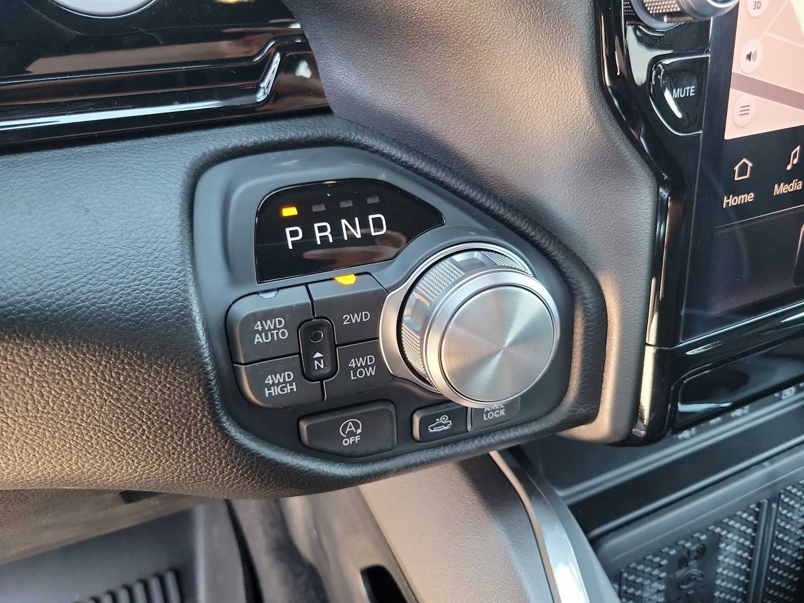 Thumbnail: 2026 RAM 1500 - 17