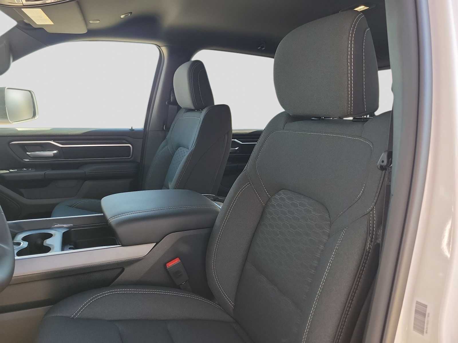 Thumbnail: 2026 RAM 1500 - 7