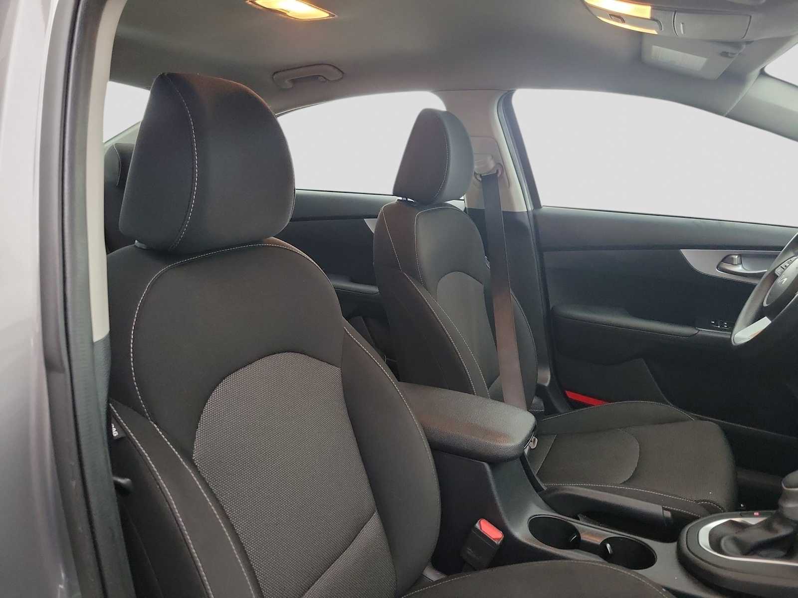 Thumbnail: 2024 Kia Forte - 14