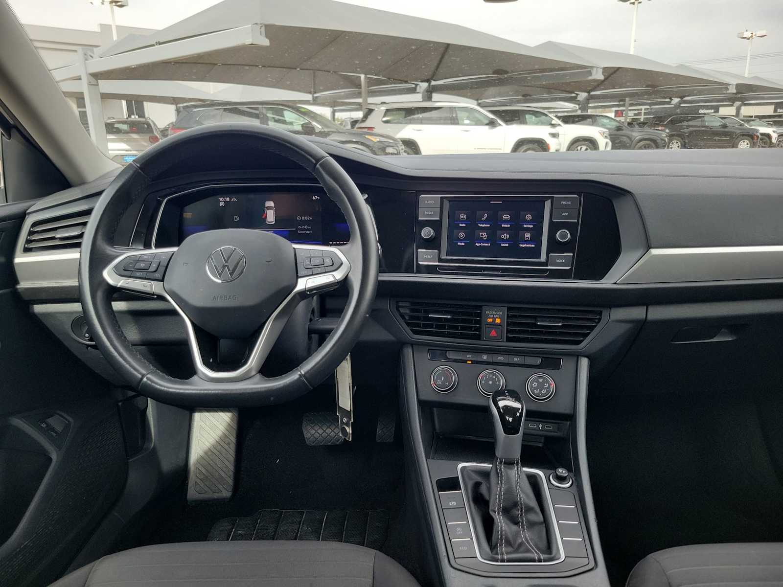 Thumbnail: 2024 Volkswagen Jetta - 6