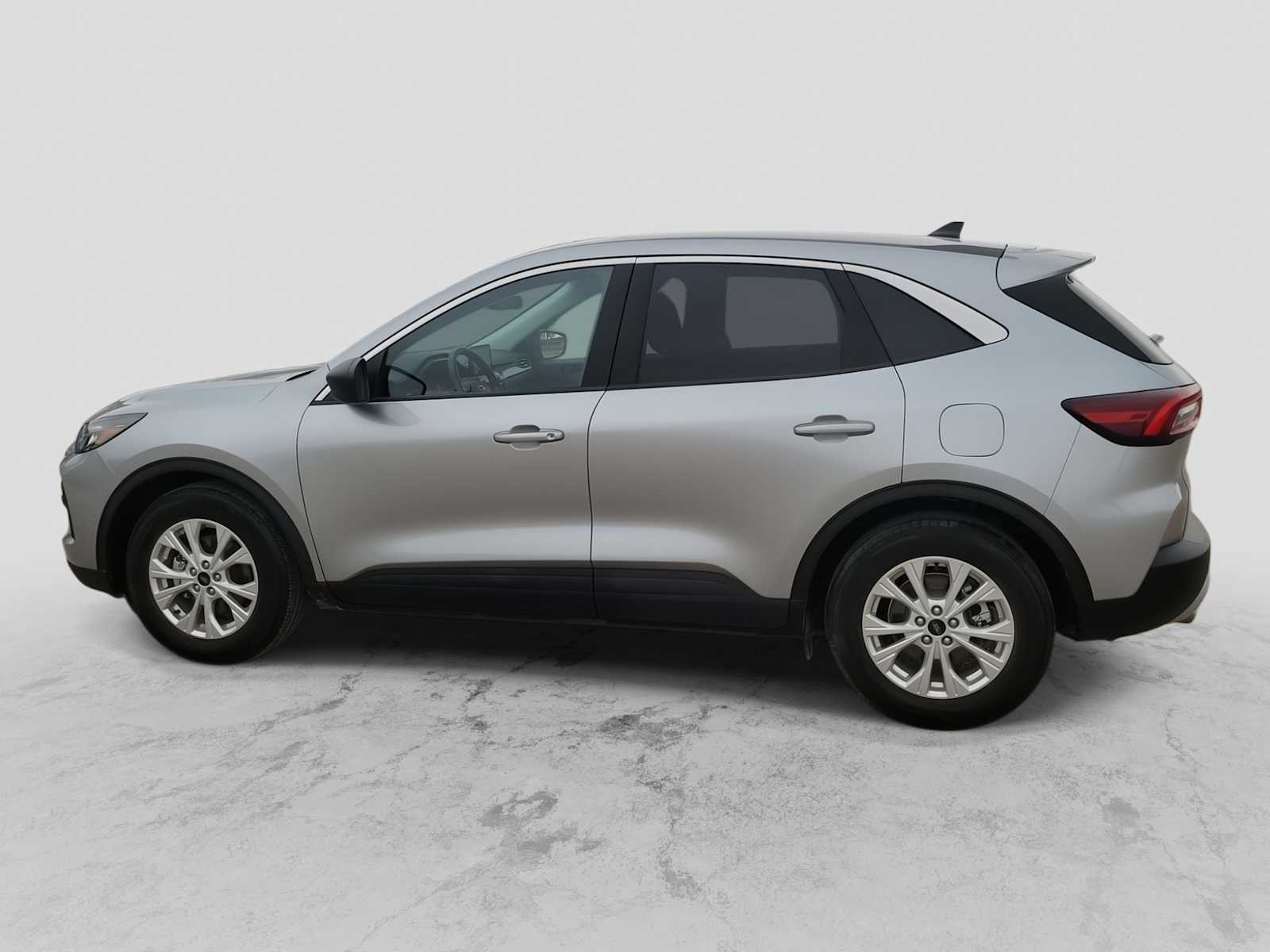 Thumbnail: 2024 Ford Escape - 3