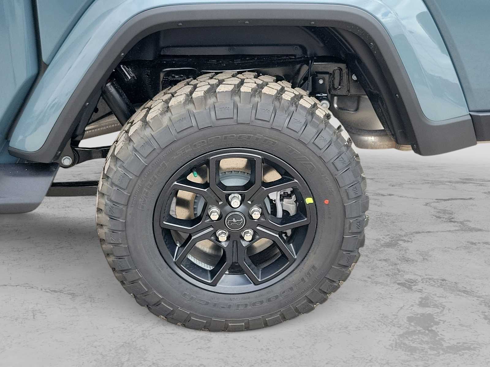 Thumbnail: 2026 Jeep Gladiator - 12