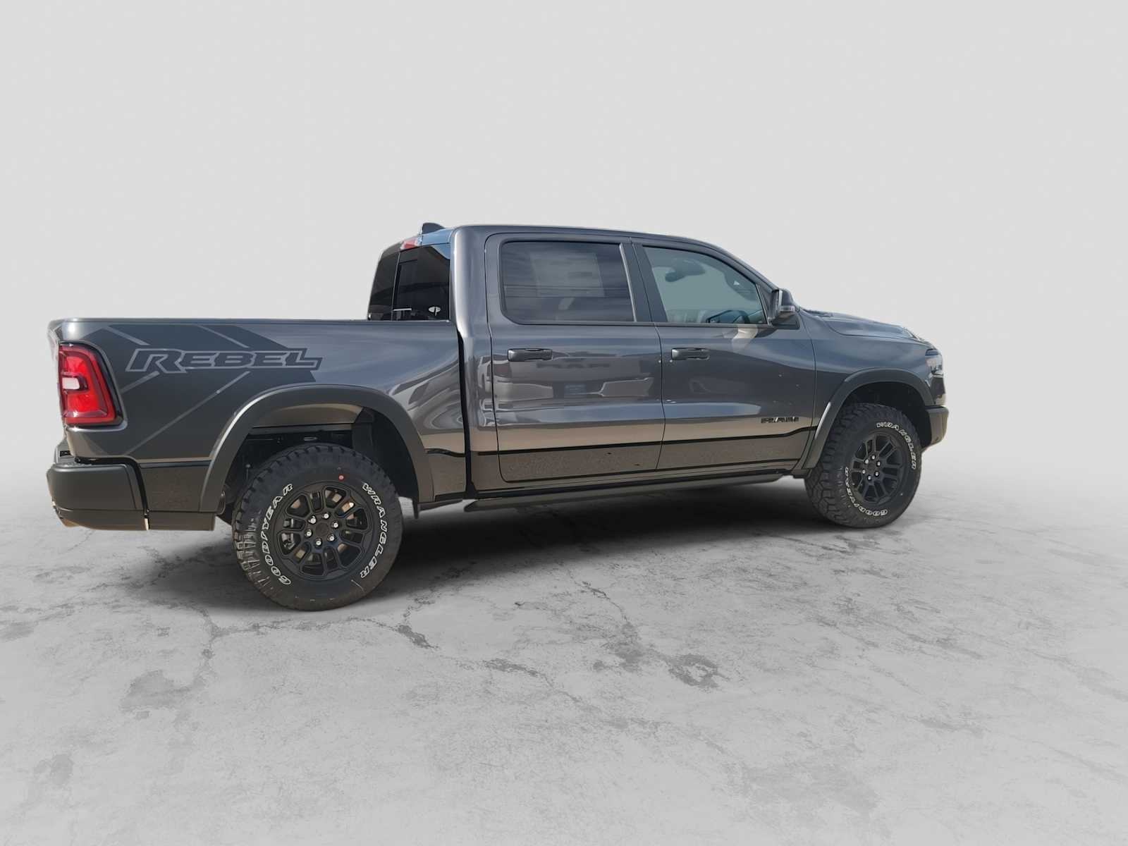 Thumbnail: 2026 RAM 1500 - 9