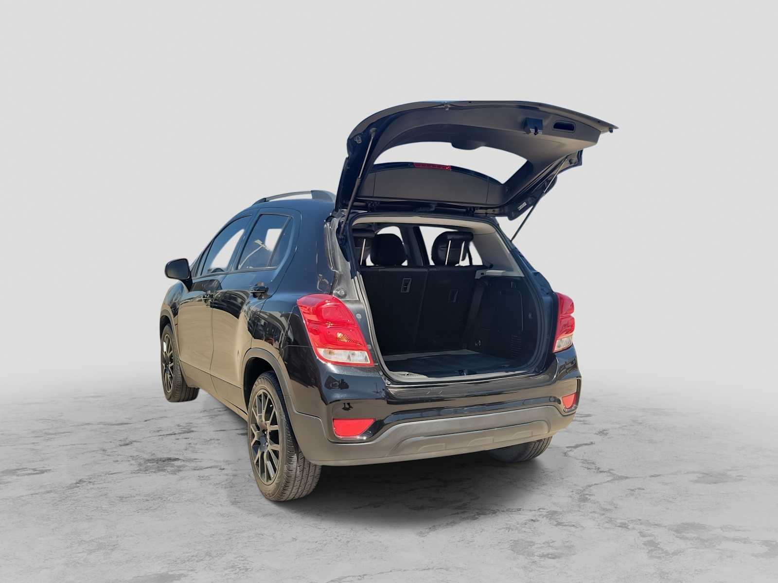 Thumbnail: 2021 Chevrolet Trax - 23