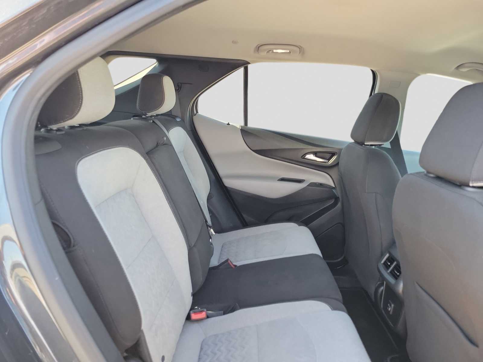 Thumbnail: 2022 Chevrolet Equinox - 17