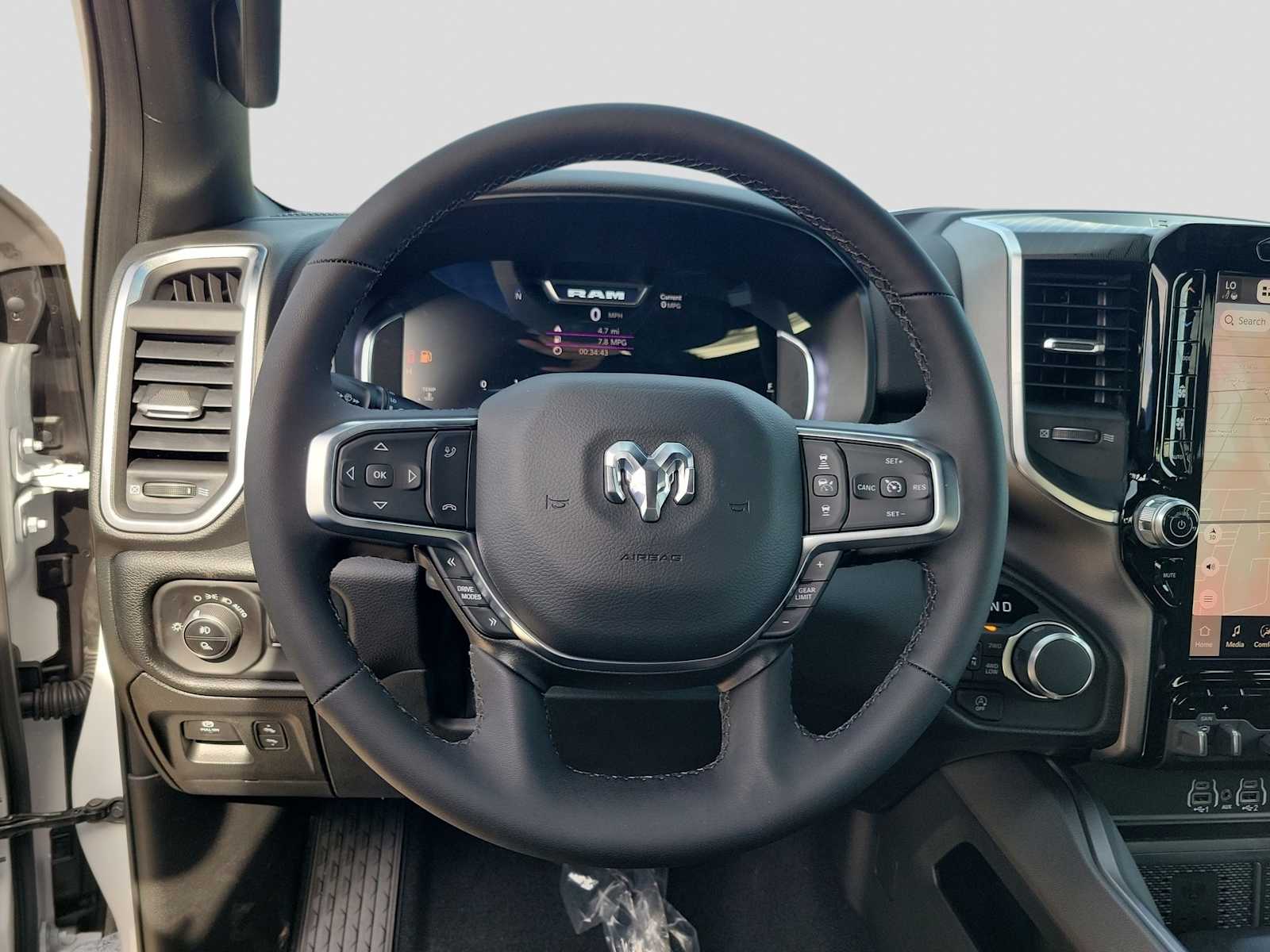 Thumbnail: 2026 RAM 1500 - 19