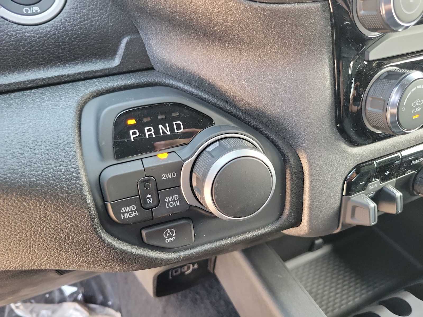 Thumbnail: 2025 RAM 1500 - 17