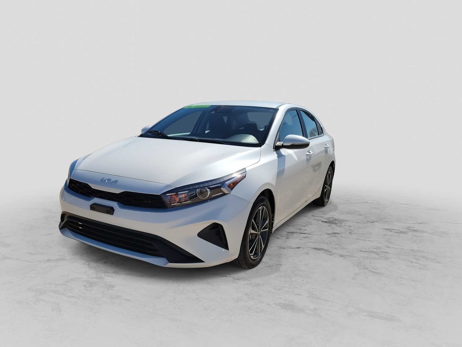 Thumbnail: 2023 Kia Forte - 4