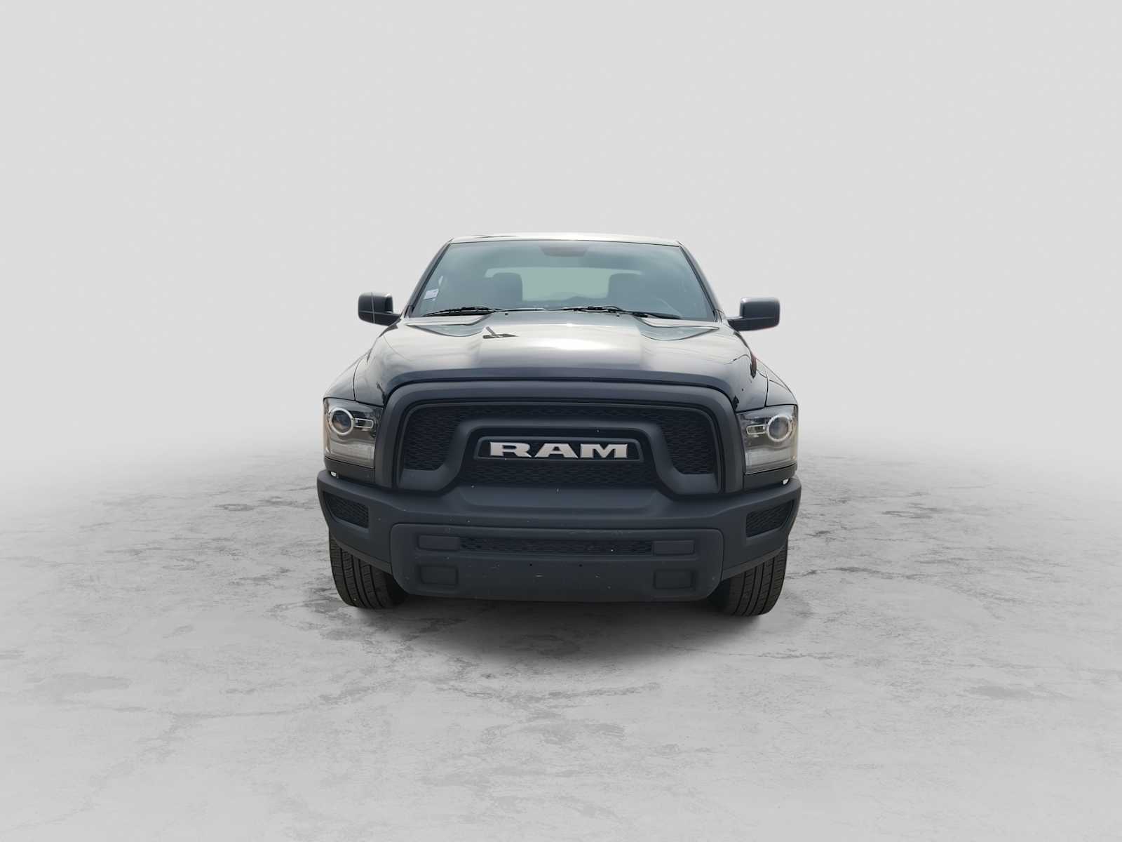 Thumbnail: 2024 RAM 1500 Classic - 3