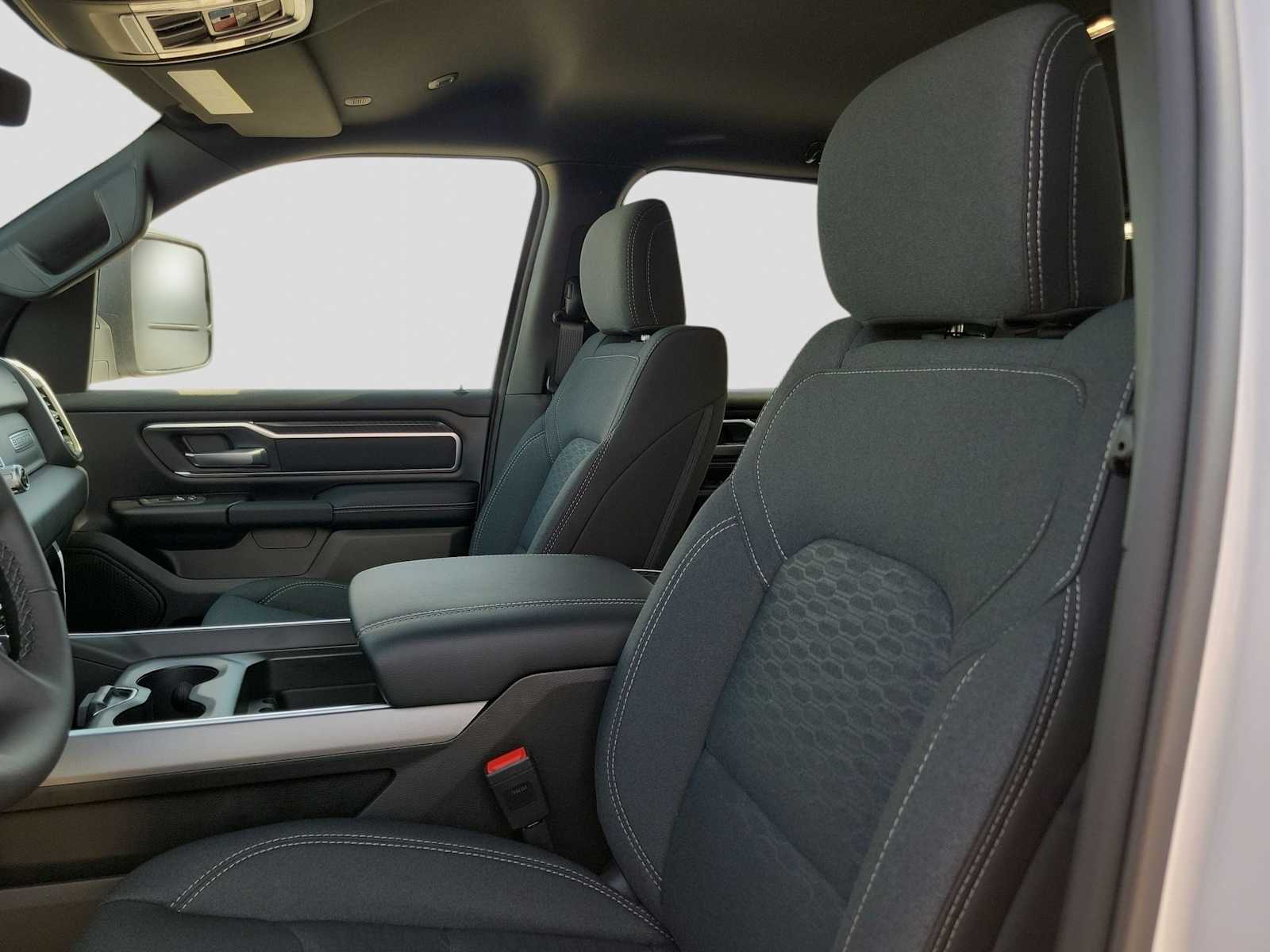 Thumbnail: 2026 RAM 1500 - 15