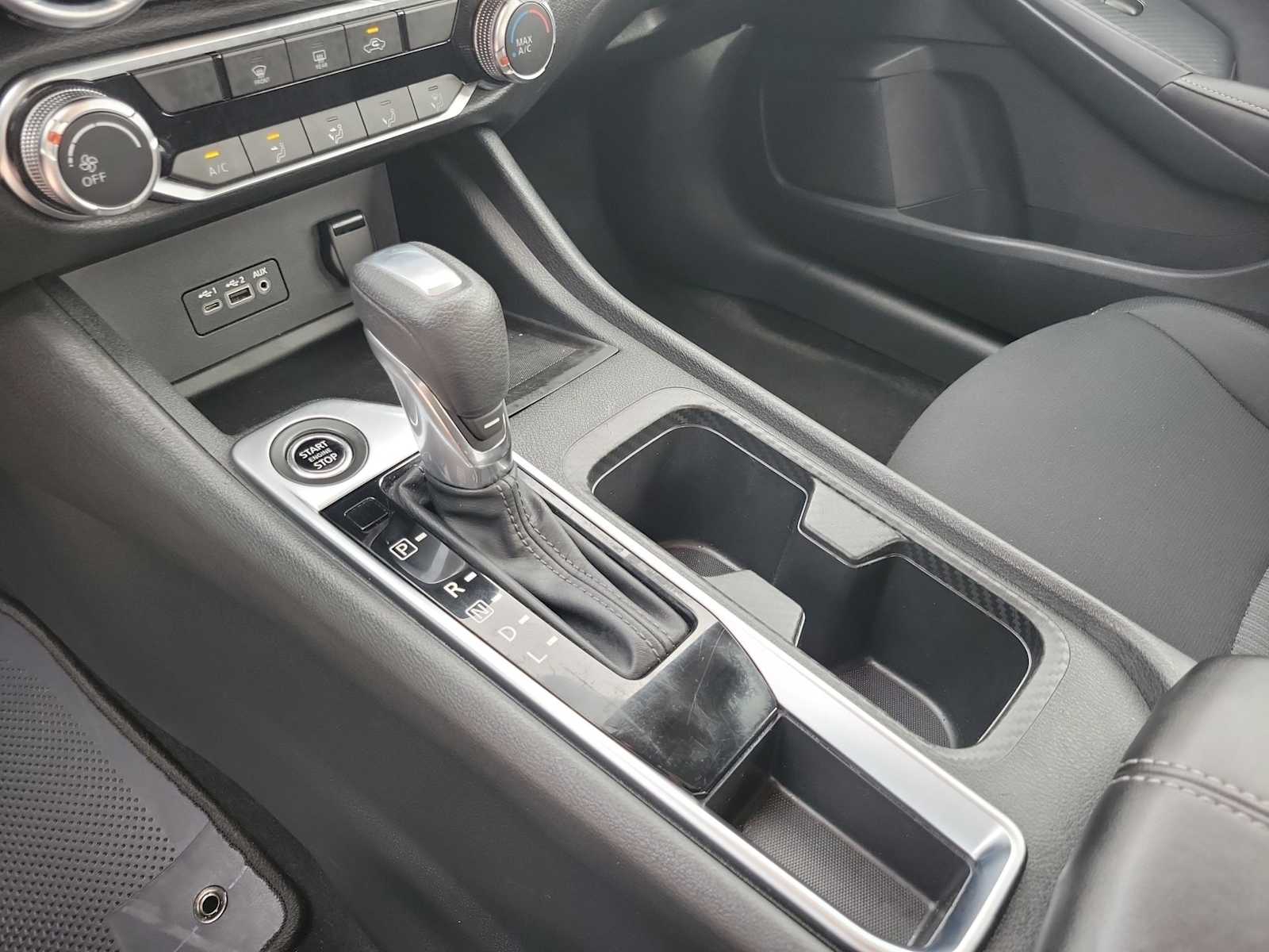 Thumbnail: 2023 Nissan Sentra - 13