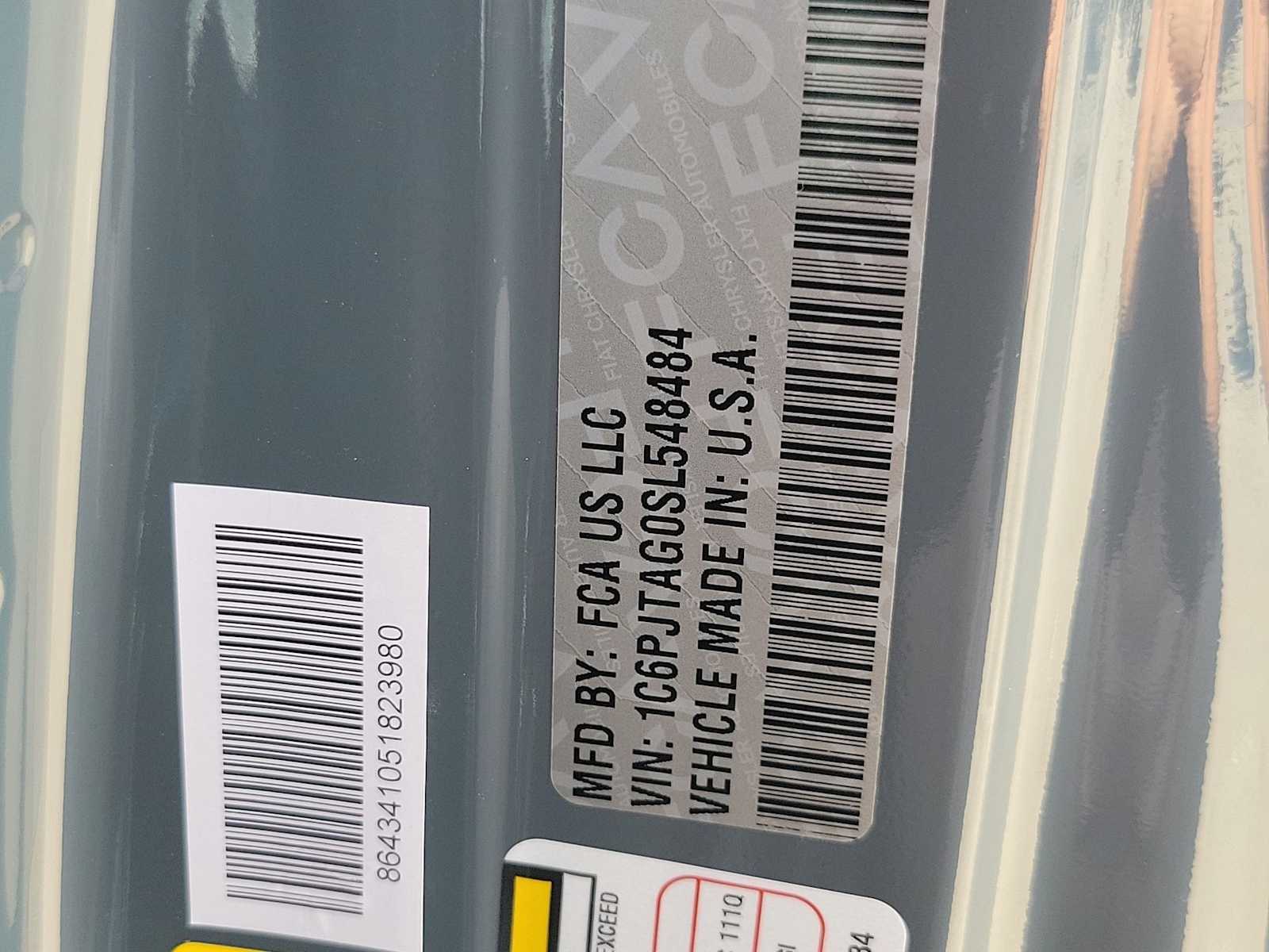 Thumbnail: 2025 Jeep Gladiator - 21