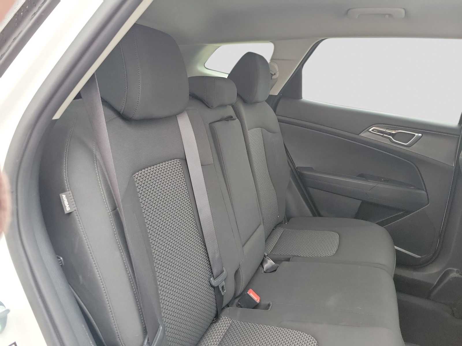 Thumbnail: 2024 Kia Sportage - 13