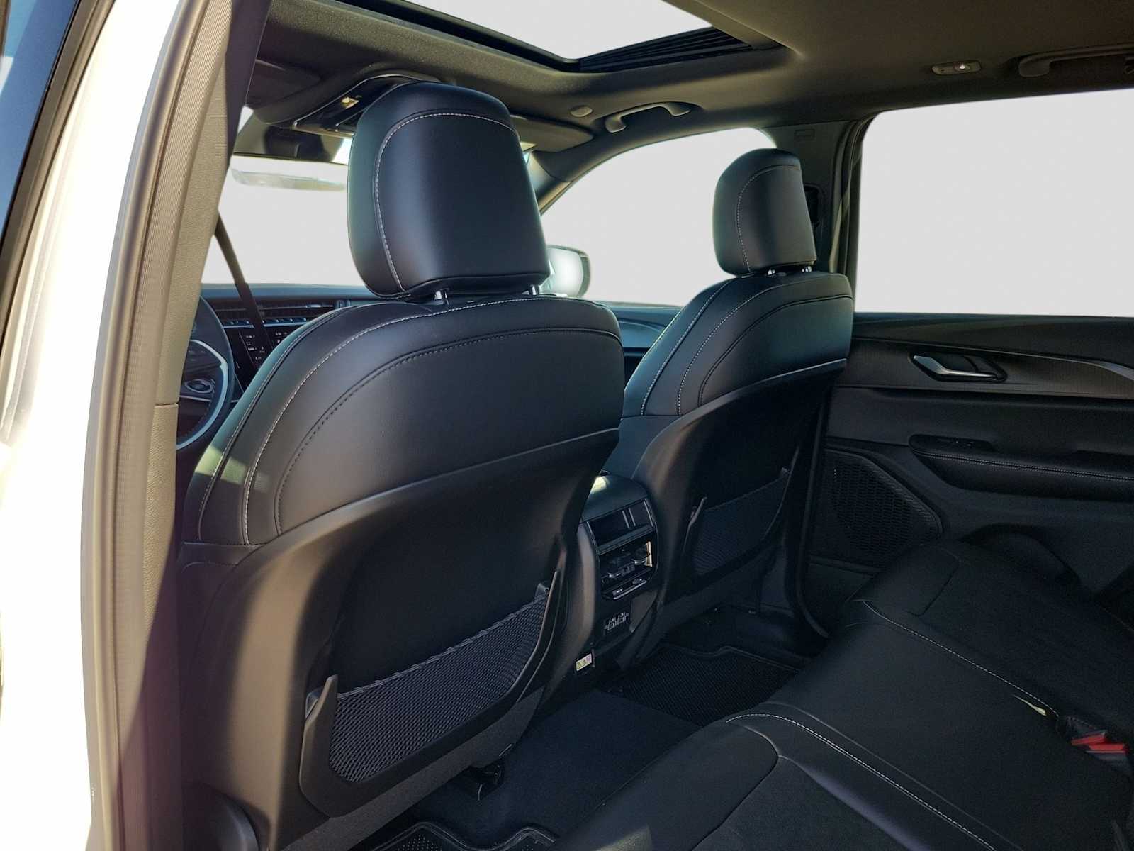 Thumbnail: 2025 Jeep Grand Cherokee - 12