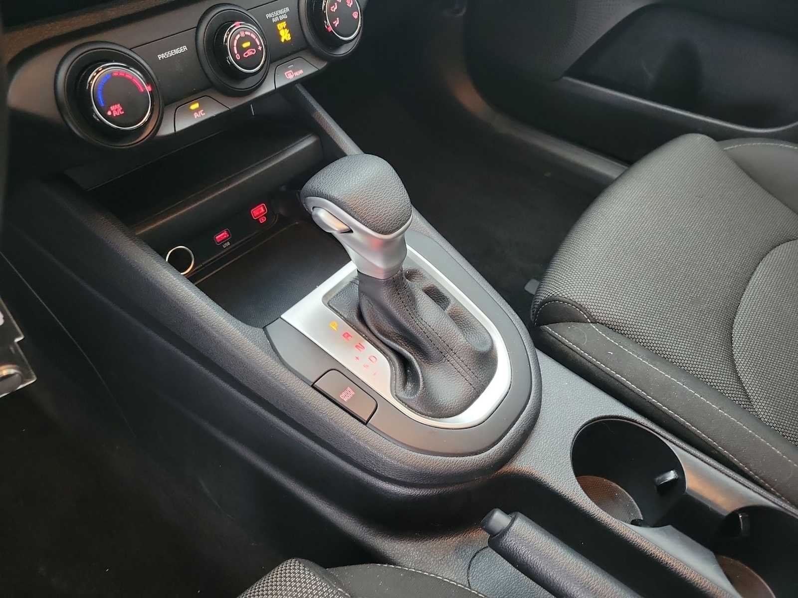 Thumbnail: 2024 Kia Forte - 17