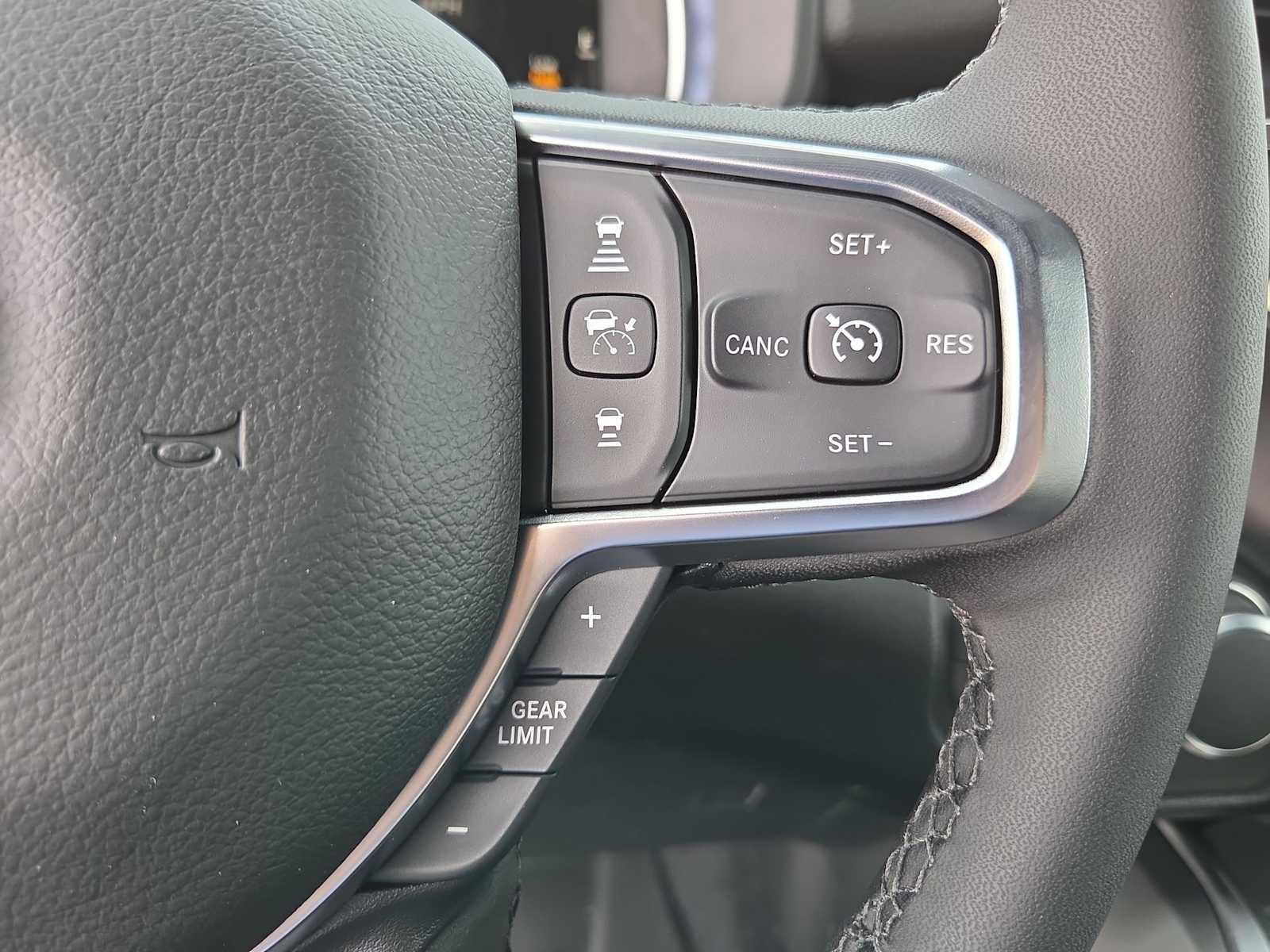 Thumbnail: 2026 RAM 1500 - 27