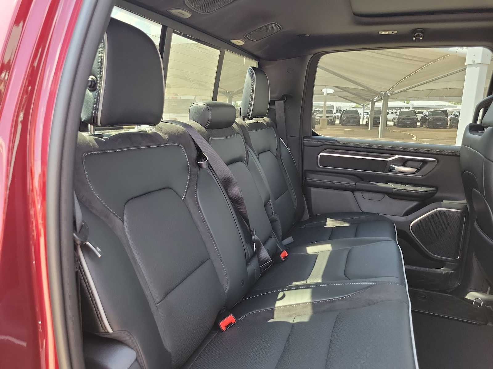 2025 RAM 1500 Laramie 13