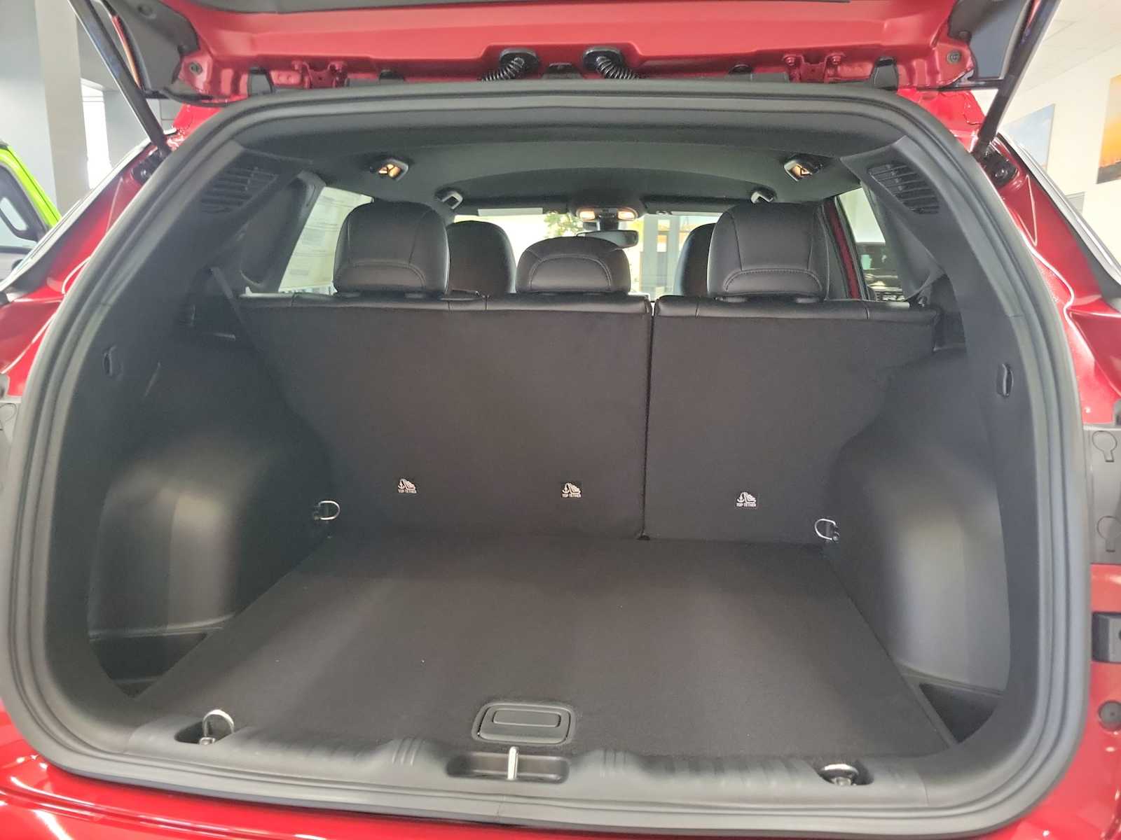 Thumbnail: 2026 Jeep Compass - 19