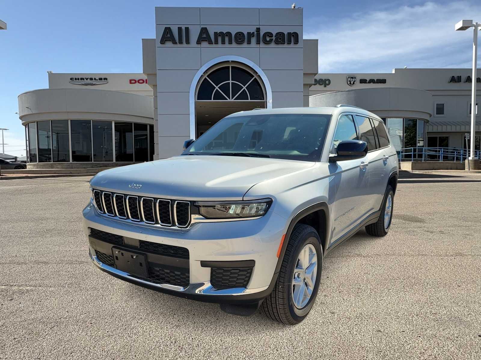 Thumbnail: 2025 Jeep Grand Cherokee L - 1