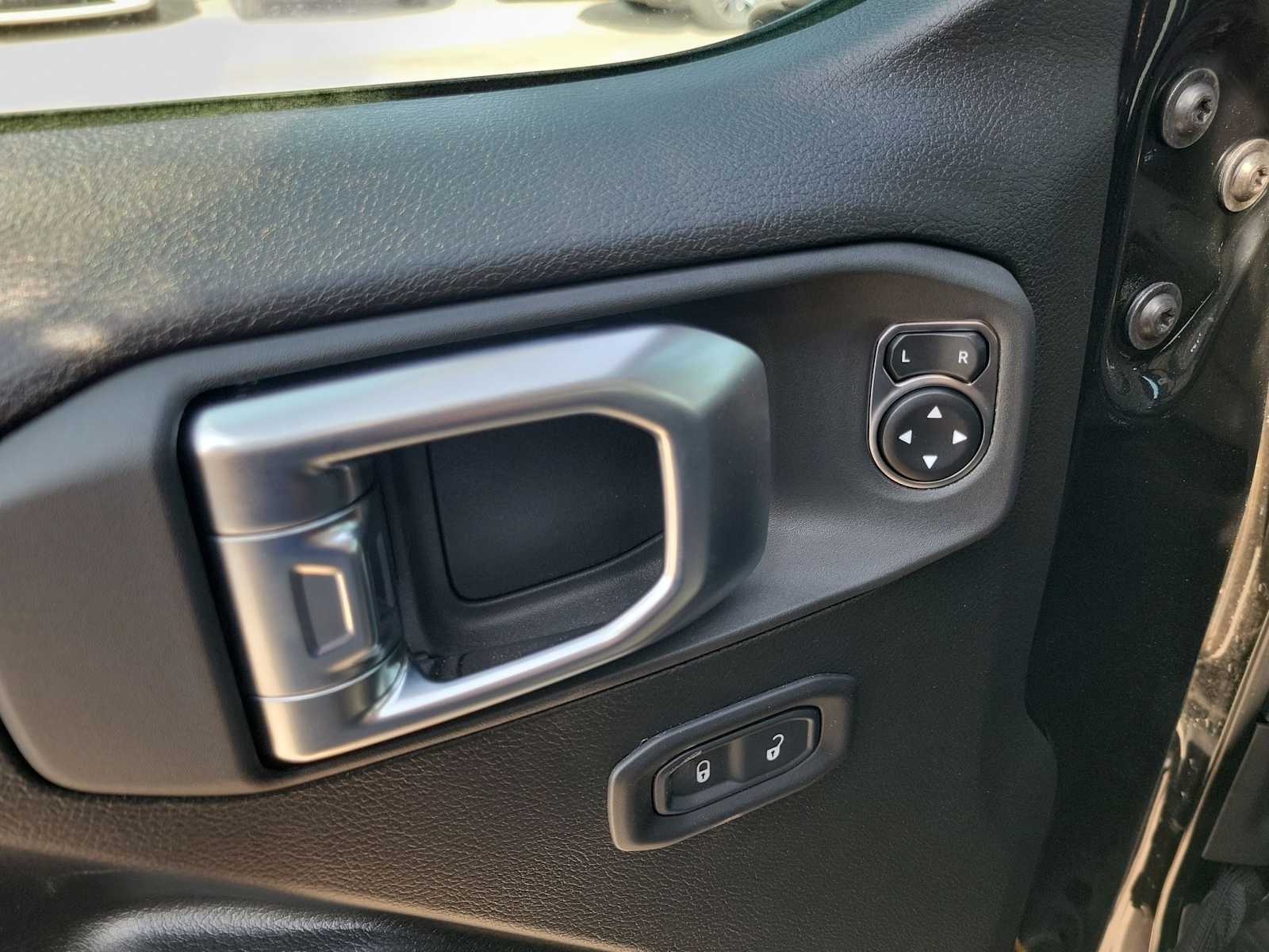 Thumbnail: 2026 Jeep Wrangler - 16