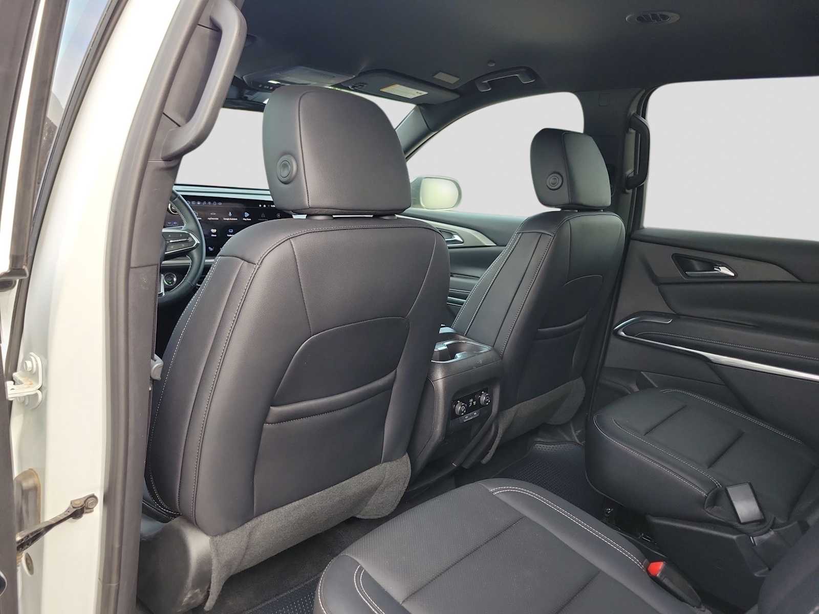 Thumbnail: 2025 Chevrolet Traverse - 8