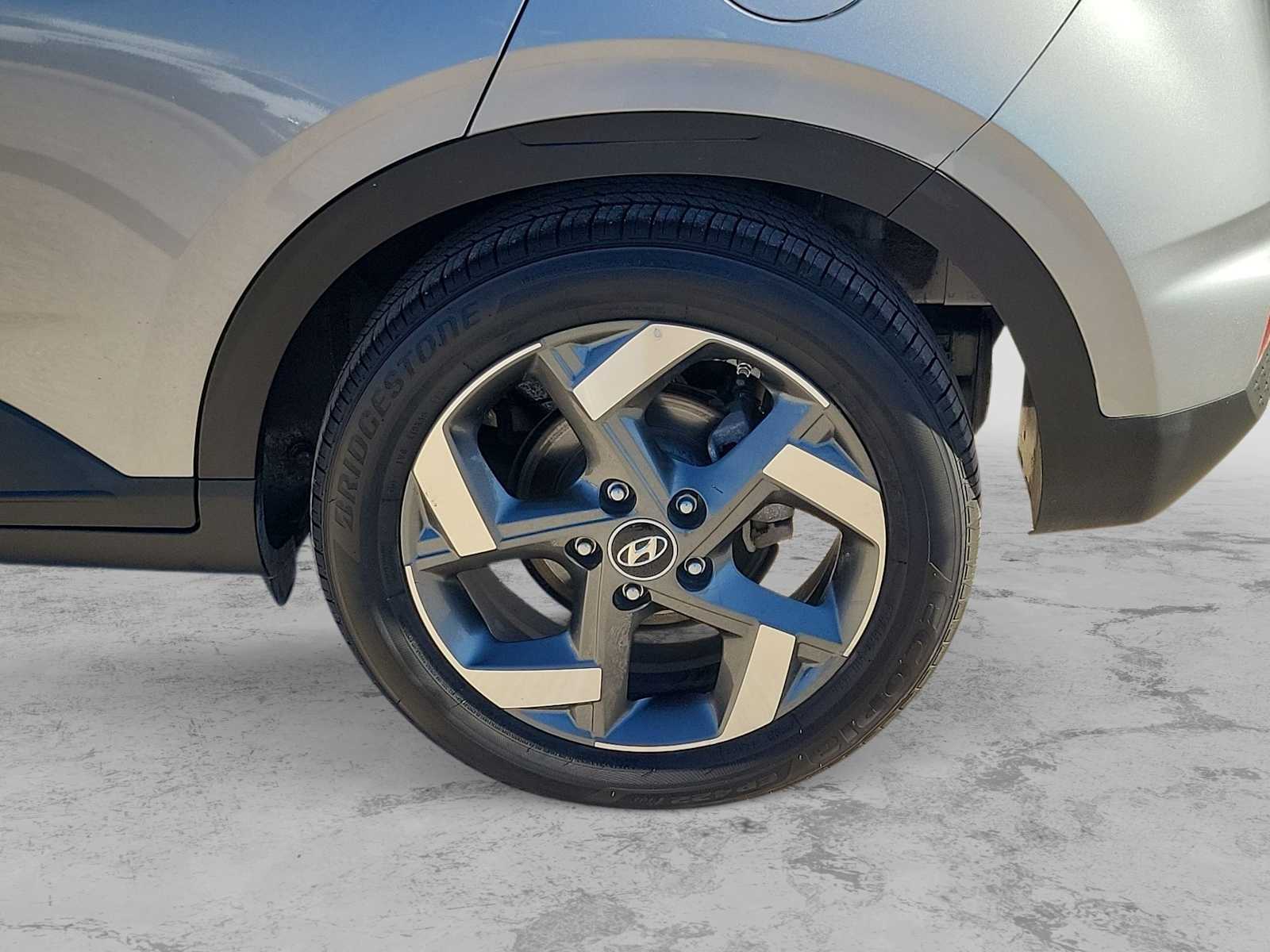 Thumbnail: 2025 Hyundai Venue - 8