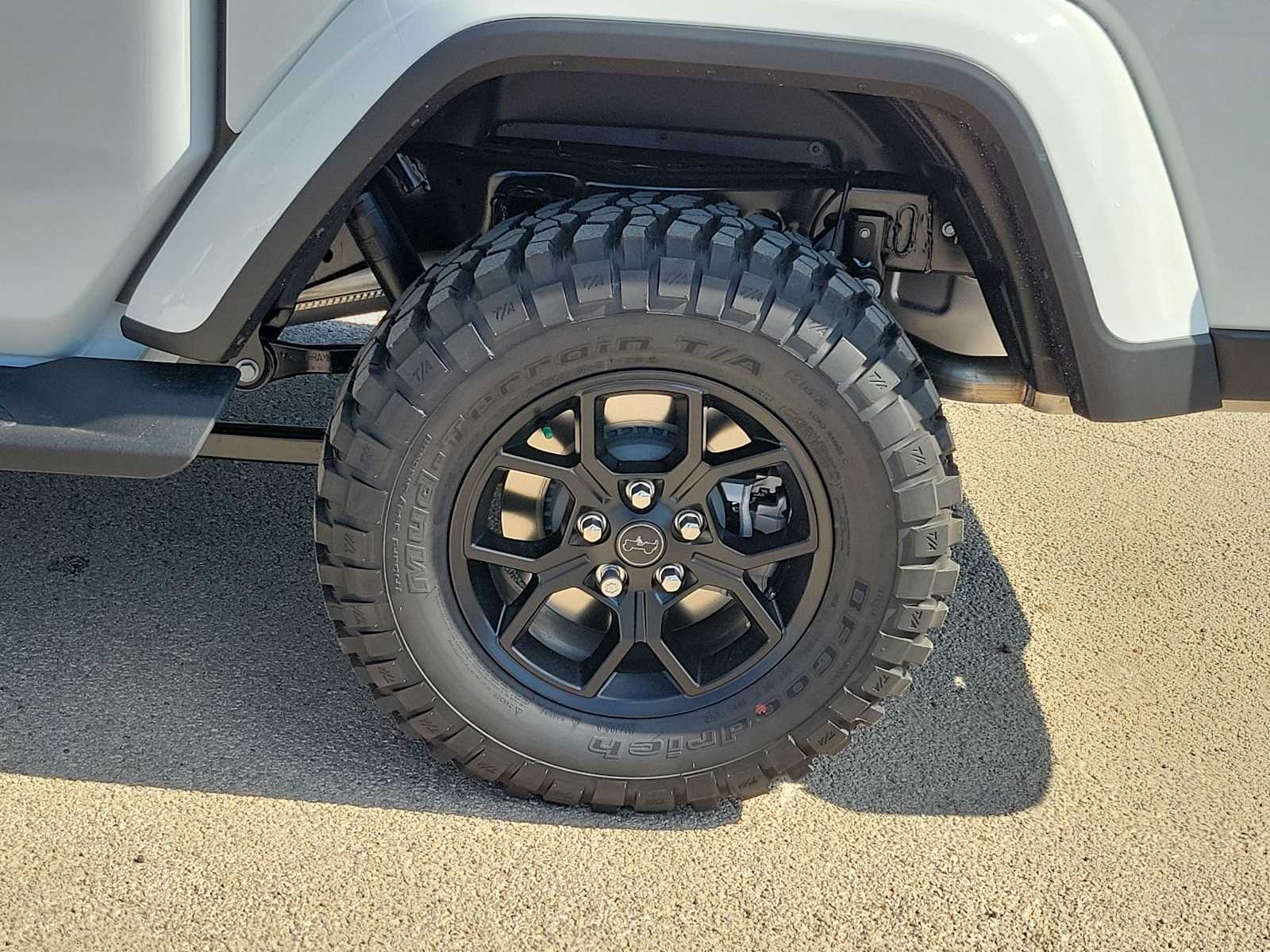 Thumbnail: 2025 Jeep Gladiator - 8